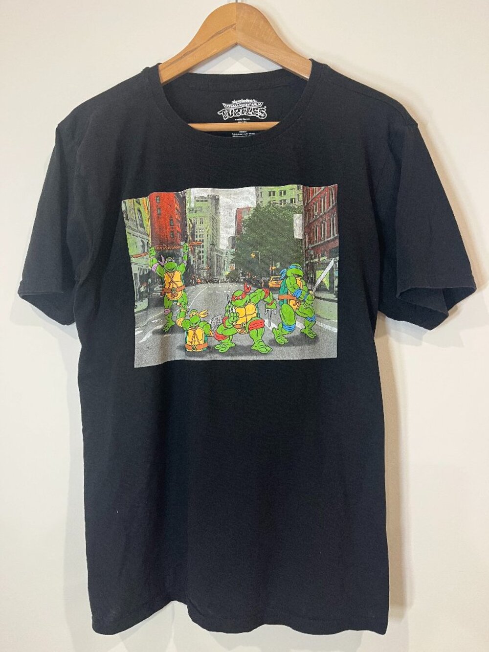 Teenage Mutant Ninja‎ Turtles TMNT Tee XL Nickelodeon city street Black Shirt